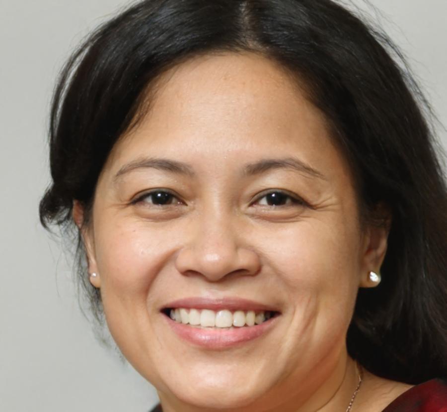 Thea Lundqvist professional headshot